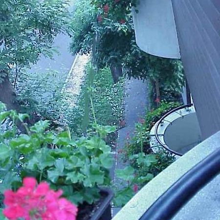 ホテルKrisztina ブダペスト エクステリア 写真